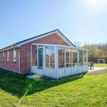 4 Star In Sydals Hébergement de vacances Skovbyballe